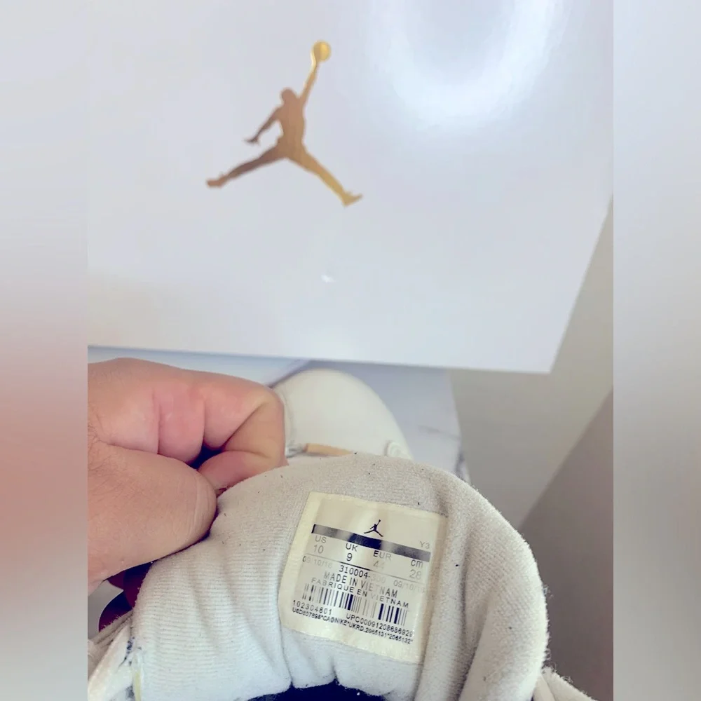 NIKE AIR JORDAN XIII 13 RETRO DEFINING MOMENTS DMP GOLD BRED